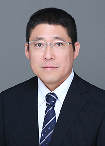 President • Izumi Mahahiro